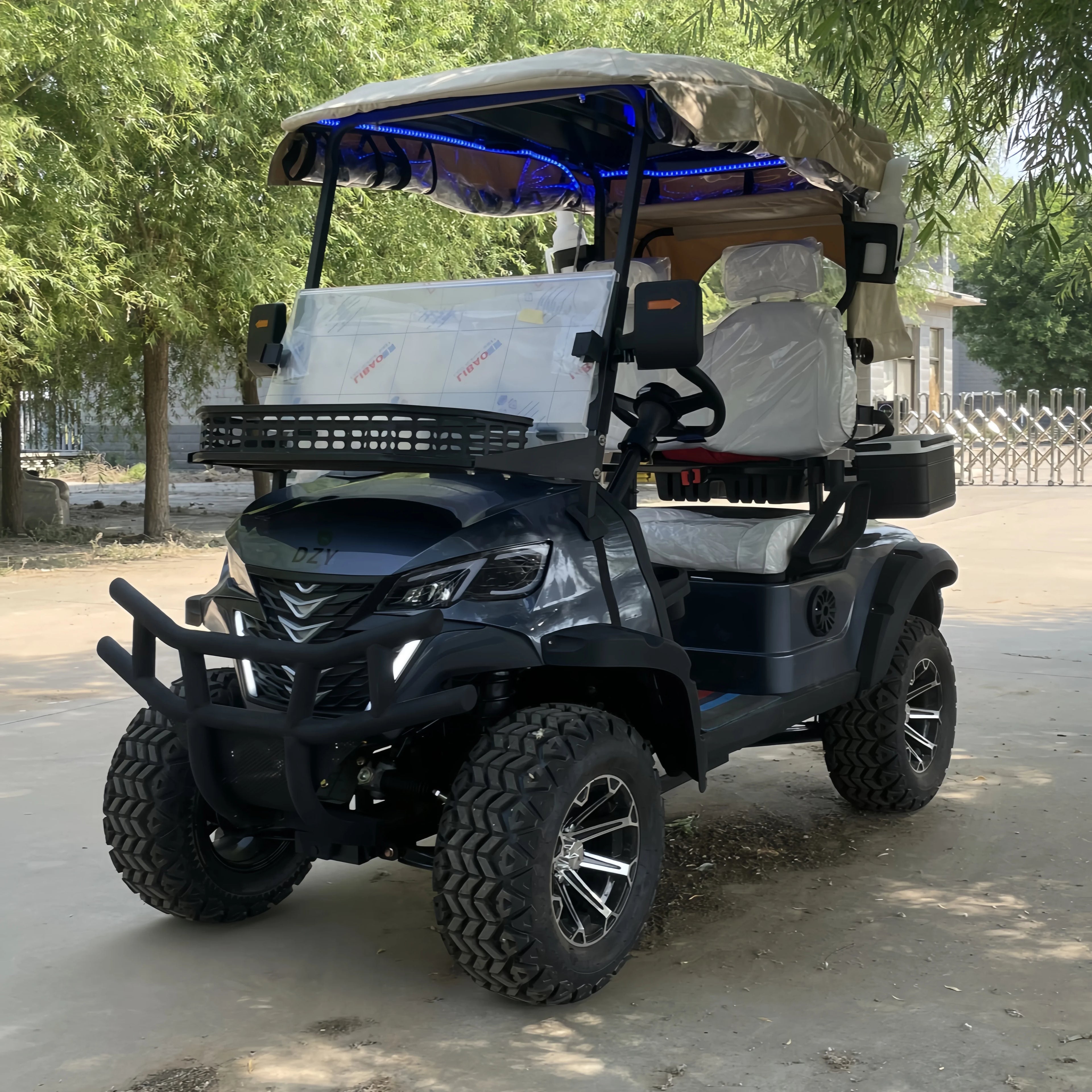 Energy Saving Effect of Manufacturer's 4+2 Seat Electric off-Road Vehicle, Four-Wheel Golf Cart    Truck with a trailer attached